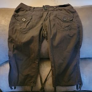 BeBop‎ Black Cargo Shorts Size 7